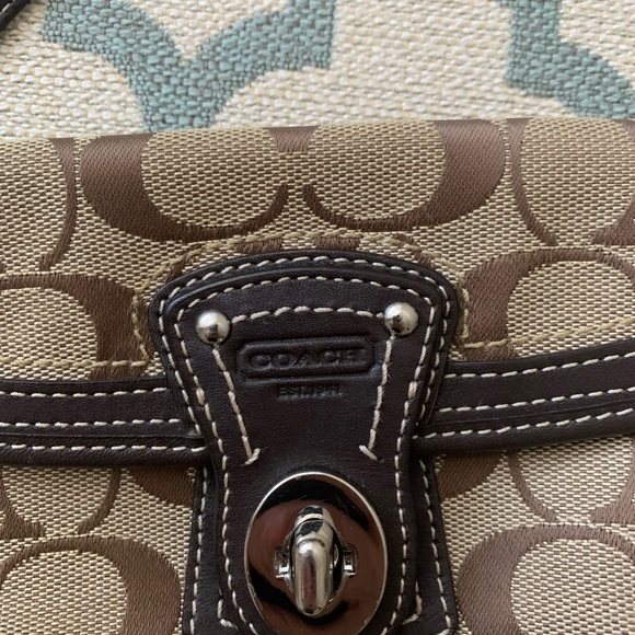 Coach Wristlet - Picture 8 of 8